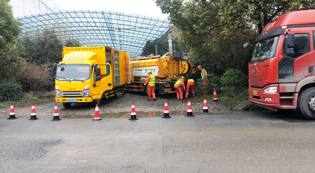 达尔罕茂明安联合成区雨污水管网“四位一体”检测疏通项目